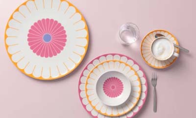 Free Fleur Tableware Set